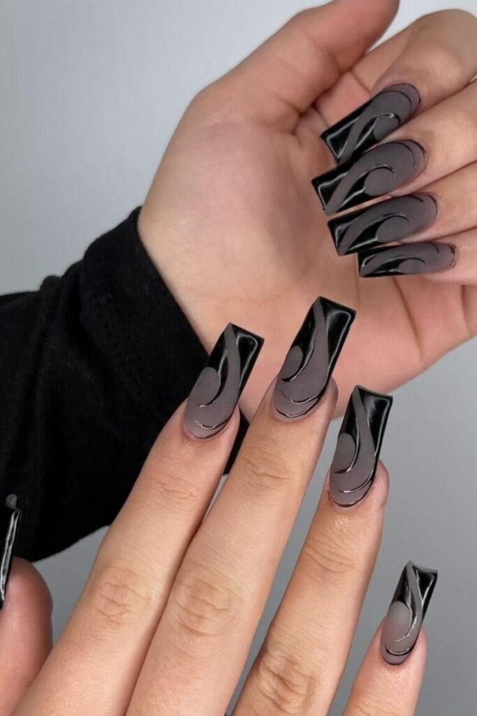 Abstract Waves on Black and Nude