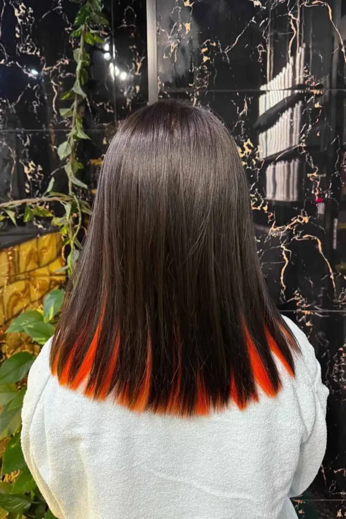 Amber Edge Tips Hairstyle