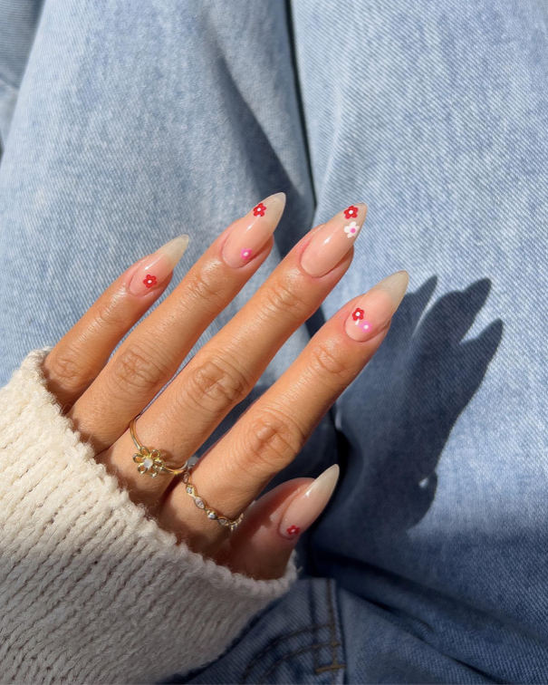 Dainty Floral Nails