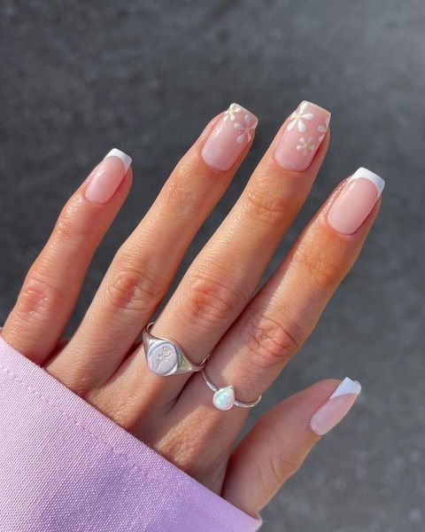 Flower Power Prom Nail Art