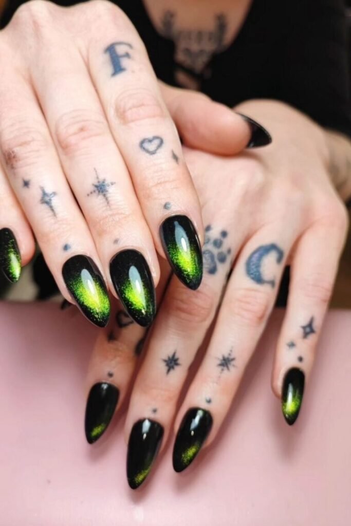 Green Gradient Black Nails