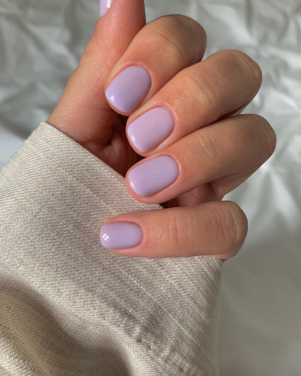 Lilac Gloss Spring Nails