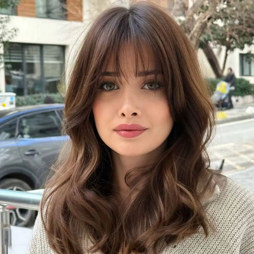 Medium Balayage Layered Hair With Wispy Ends