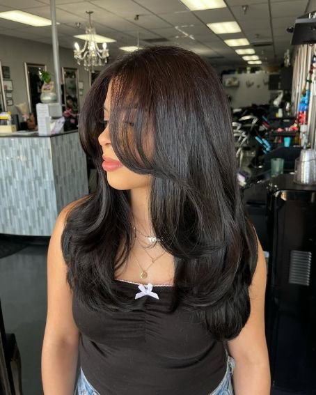 Sleek Layers Butterfly Cut