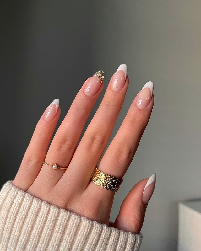 Sparkle Touch Prom Nail Art