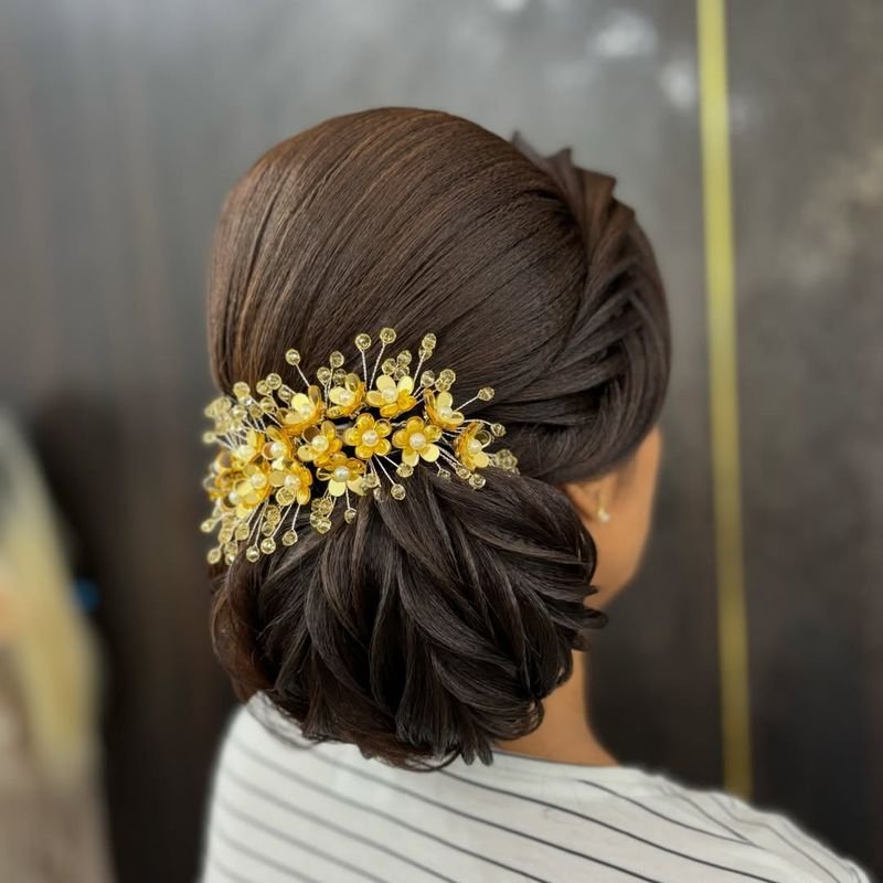 Voluminous Side Bun
