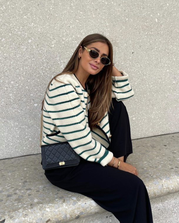 stripes top and black pants