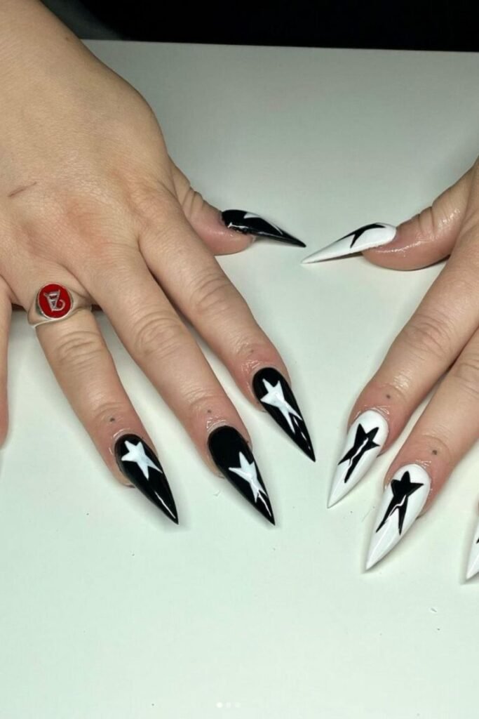 Black and White Contrast Star Nails