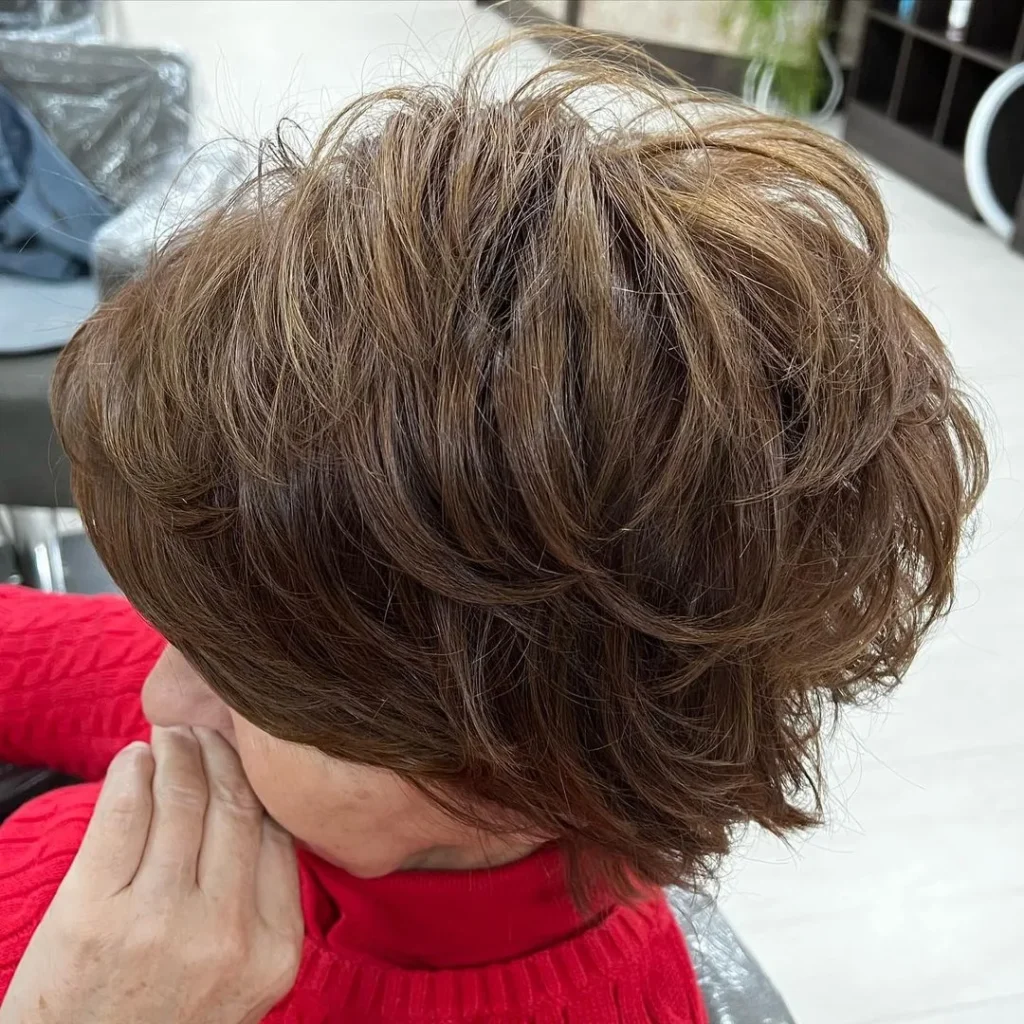 Medium Length Pixie for Round Face