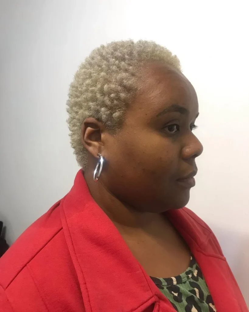 Pixie Cut for Round Faces with Double Chin