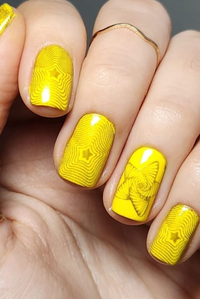 Yellow Geometric Short Square Nail Patterns