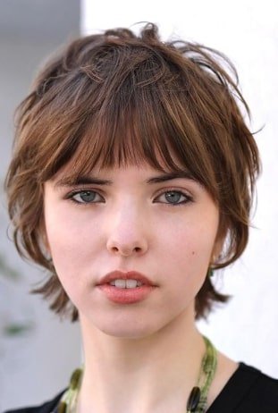 90s Short Blonde Hairstyle