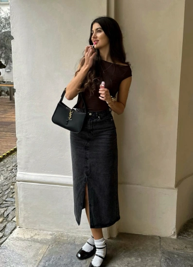 Brown Off Shoulder Top High Slit Black Denim Skirt Black Handbag White Ankle Socks Black Mary Jane Shoes