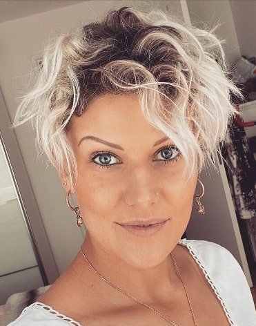Butter Messy Short Blonde Hairstyle