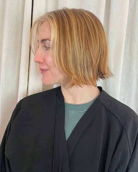 Choppy Bob Haircut with Face Framing Highlights