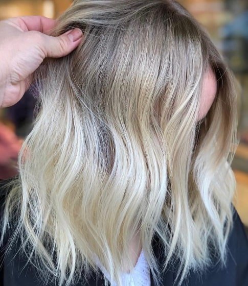 Creamy Short Blonde Hairstyle