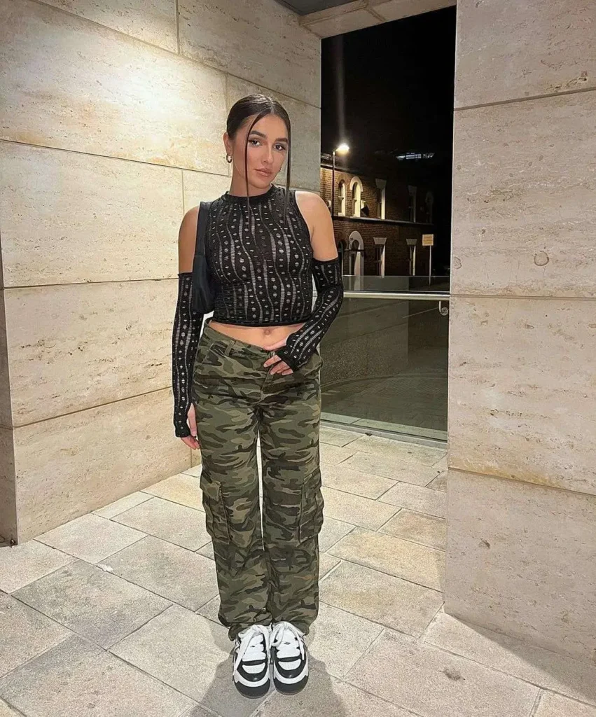 Detached Sleeve Top With Cargo Pants