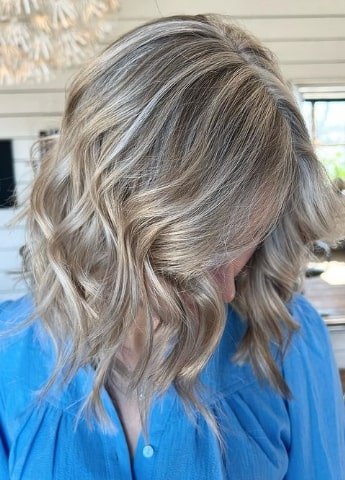 Face Framing Short Blonde Hairstyle