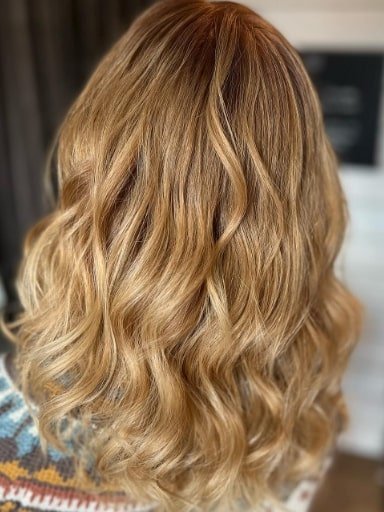 Grainy Short Blonde Hairstyle