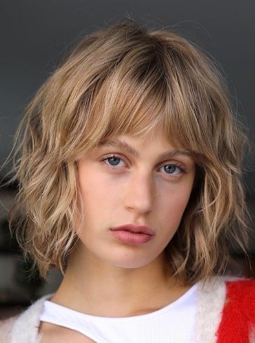 Natural Curls Short Blonde Hairstyle