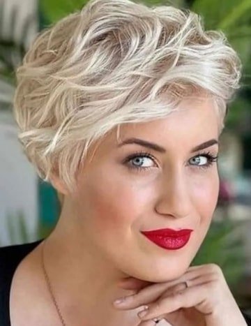 Platinum Short Blonde Hairstyle
