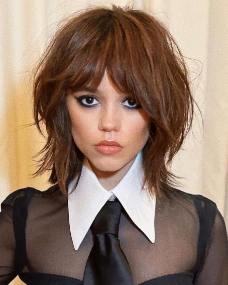 Razor Cut Choppy Bob Haircut
