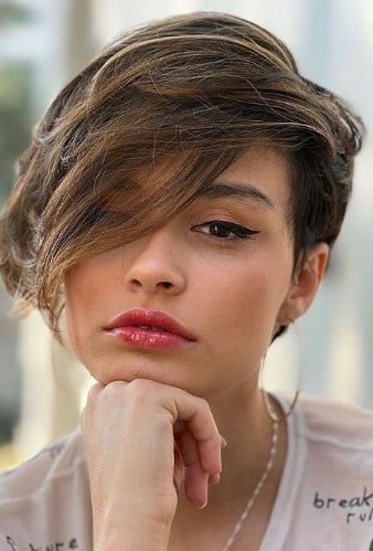 Soft Short Blonde Hairstyle