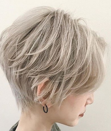 Vanilla Short Blonde Hairstyle