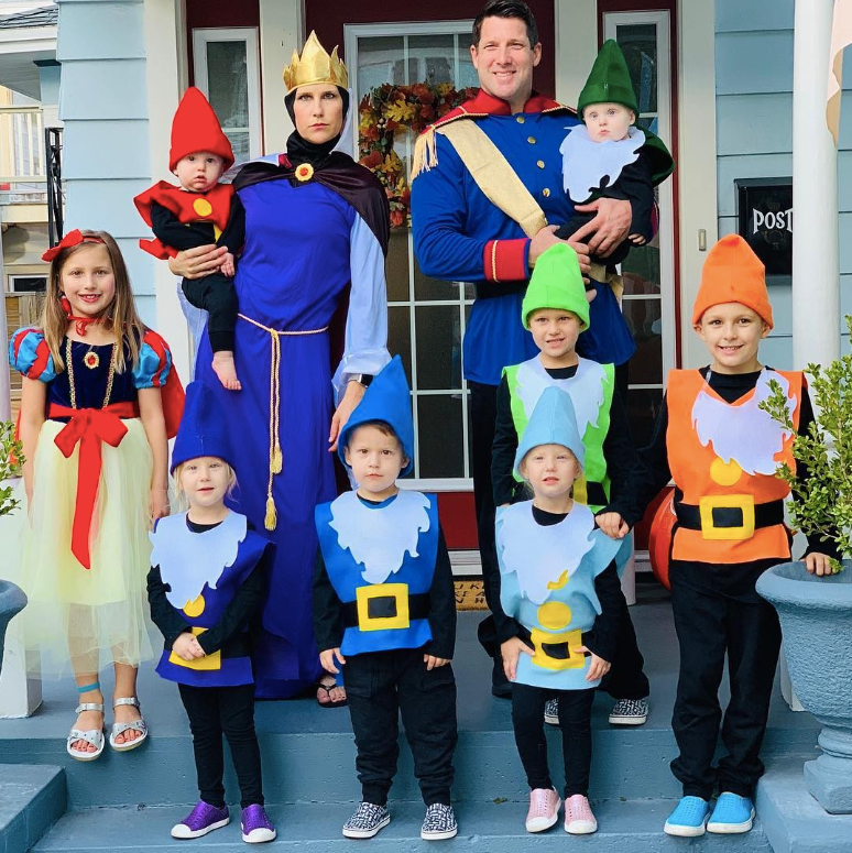 Snow White and the 7 Dwarfs