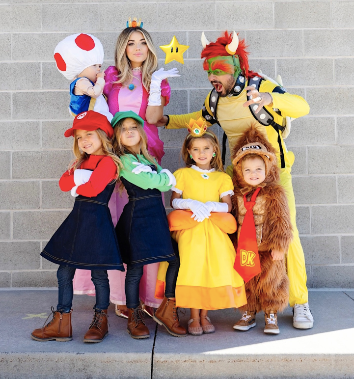 Super Mario Family Halloween Costumes