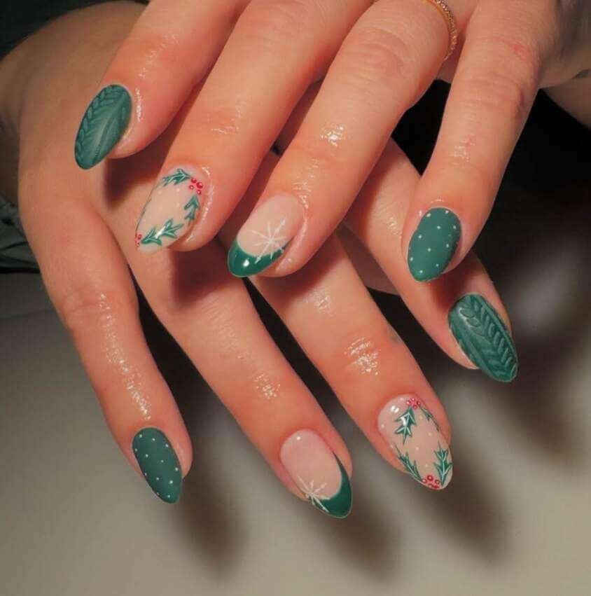 Green Christmas Sweater Nails
