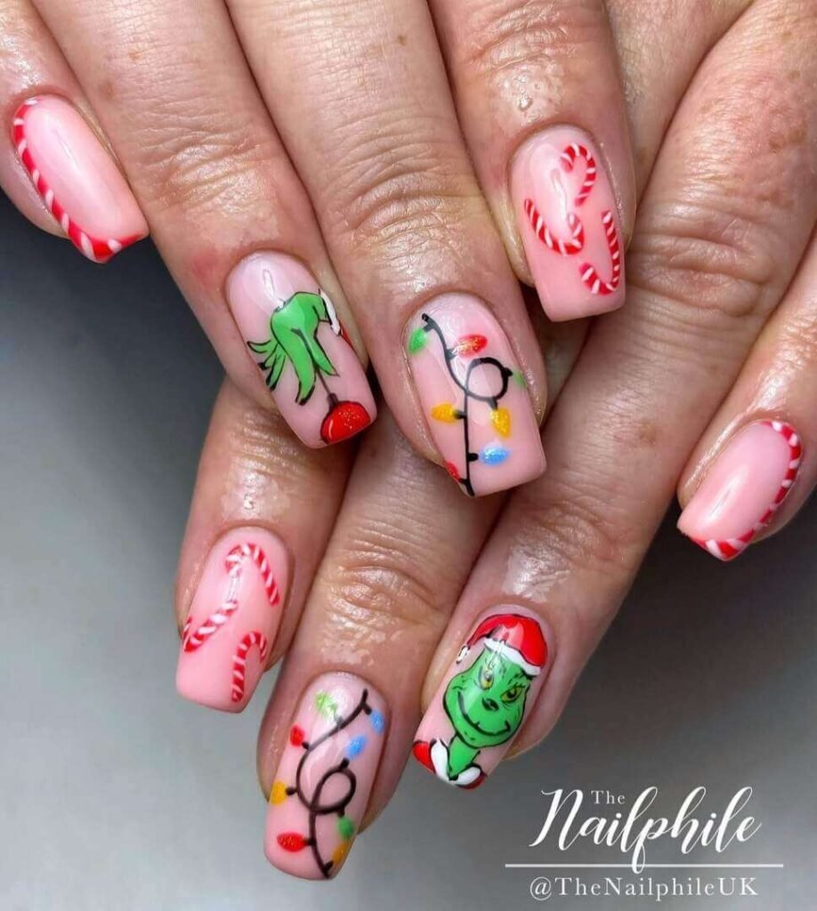Grinch Christmas Nails