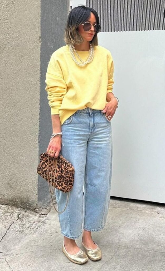 Lemon Yellow Sweatshirt Light Barrel Jeans