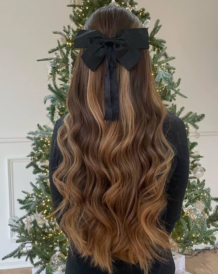 Long Waves with Black Bow