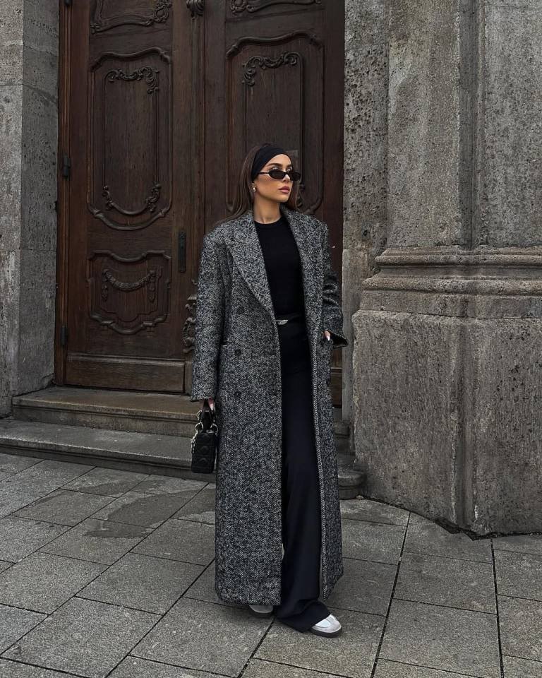 Sophisticated Tweed Duster Black Knit Layers