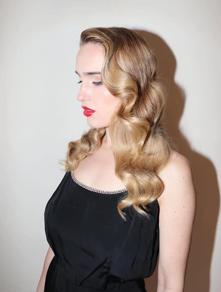 Vintage Hollywood Waves