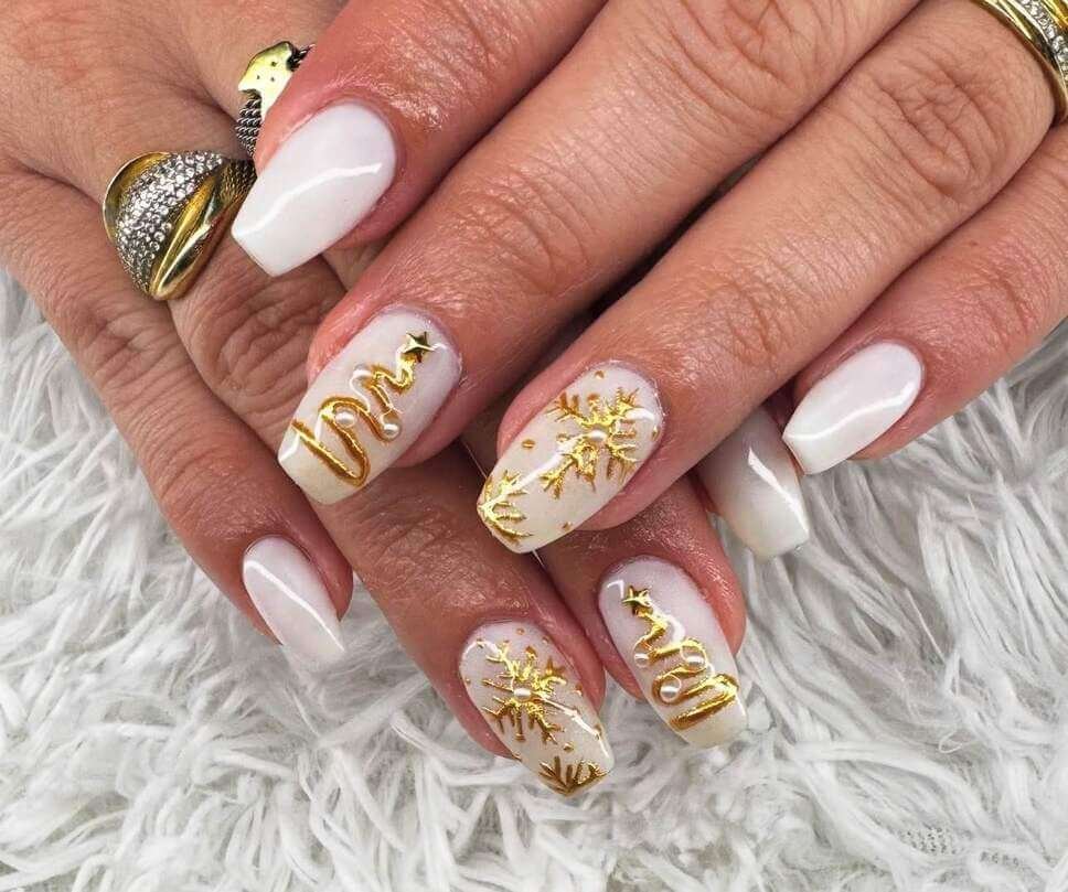White and Gold Christmas Nails