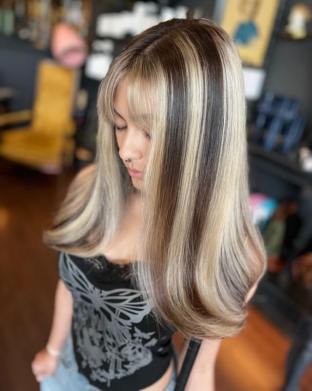 Icy Blonde Chunky Highlights