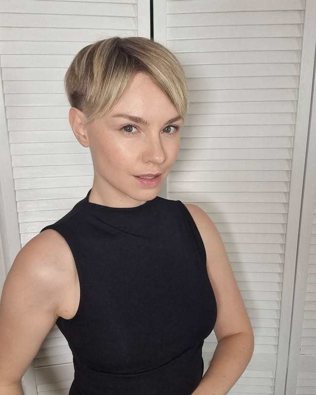 Pixie Cut with Side Fringe