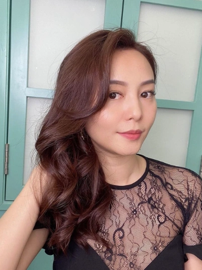 Soft Dark Chocolate Brown Waves